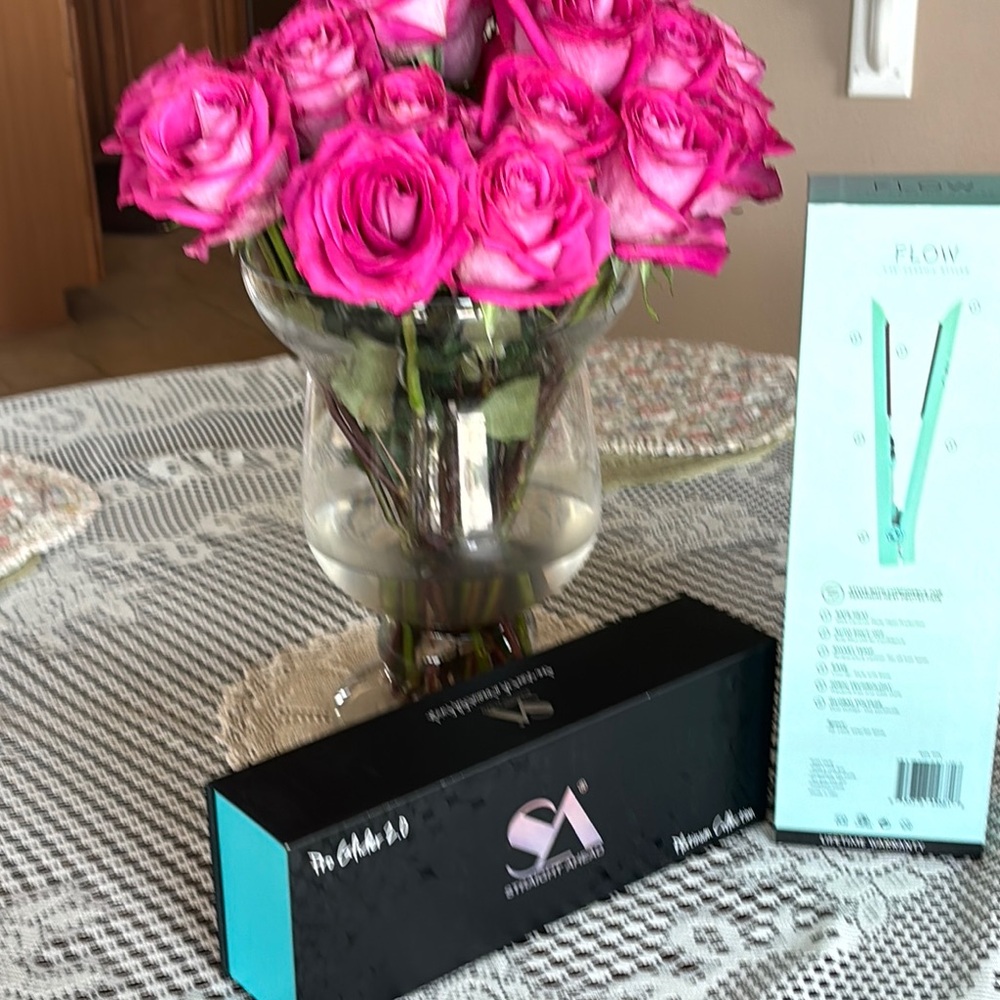 Set of NOA Flow Ceramic Styler & Pro Glider $200